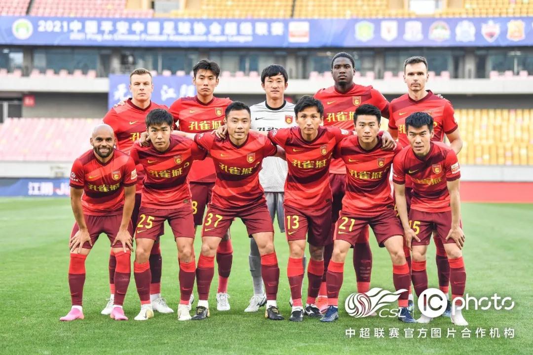 مباراةالبرازيلوالارجنتيناليومبثمباشريلاشوتمواجهةأسطوريةبينقطبيأمريكاالجنوبية