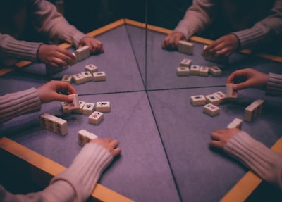 يوسف زيدان على يوتيوبنافذة ثقافية مميزة في العالم الرقمي